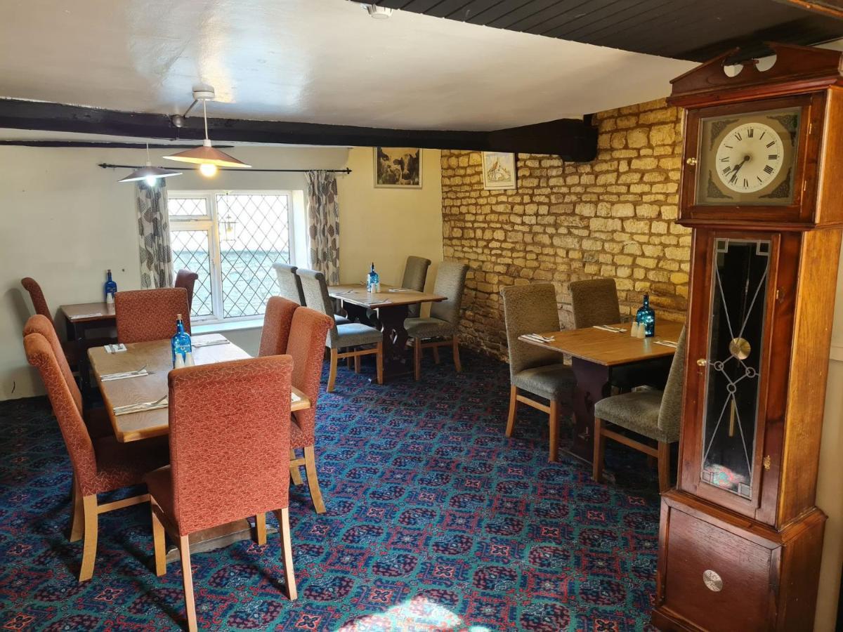Hotel The Blue Cow South Witham Esterno foto